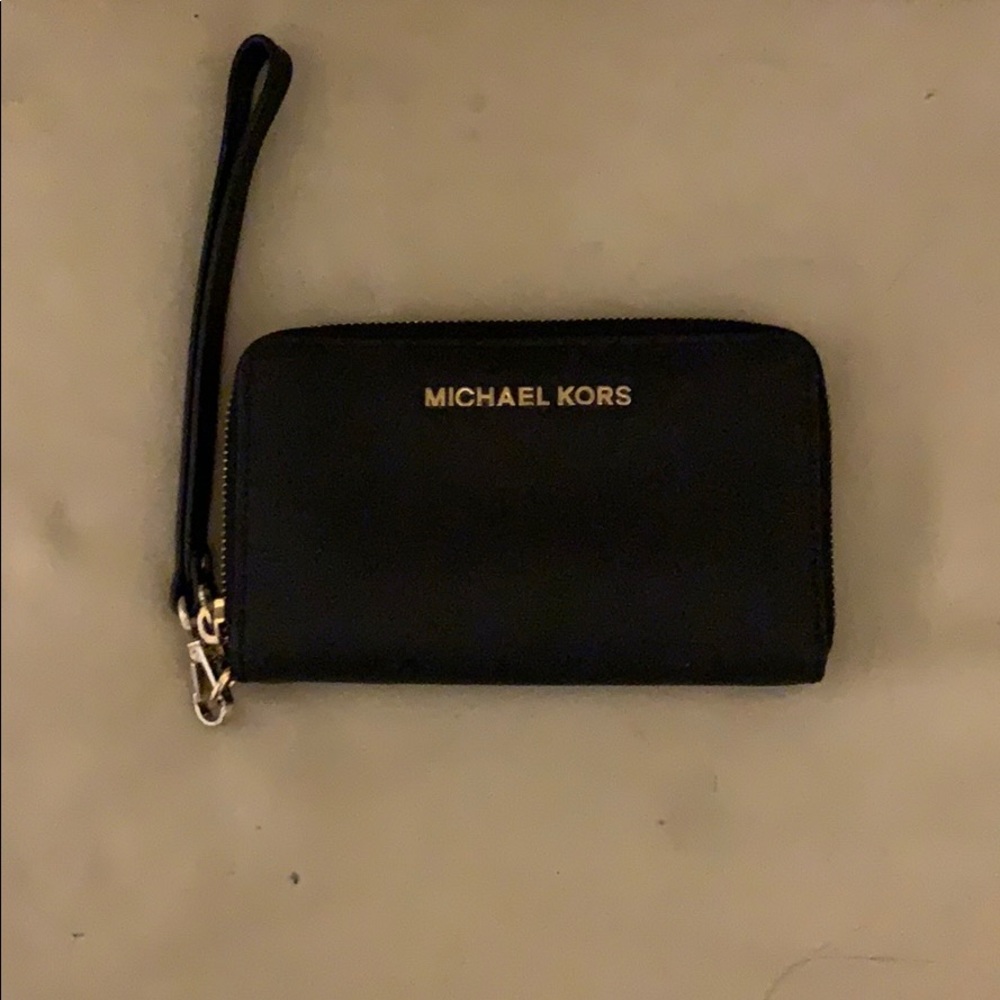 Michael Kors wristlet